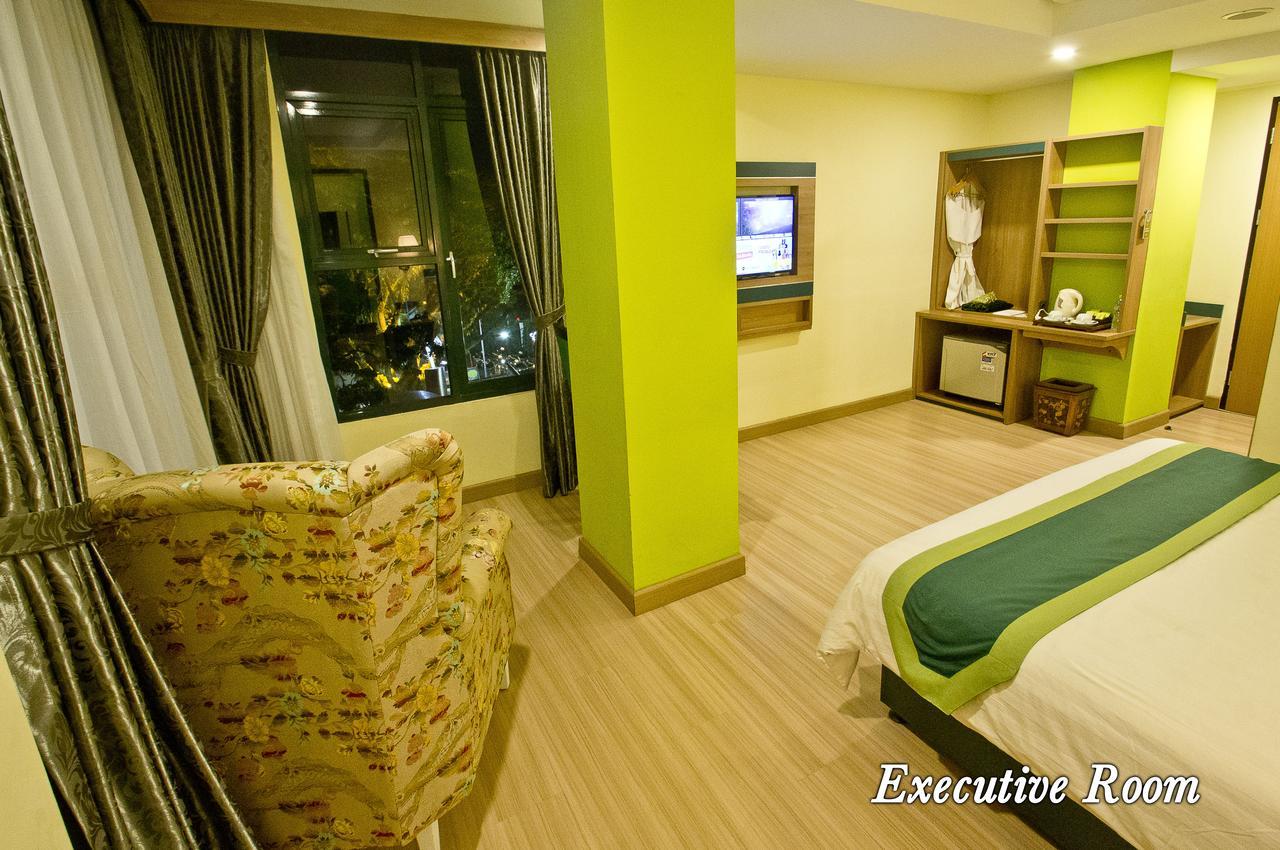 Green Batara Hotel Bandung Esterno foto