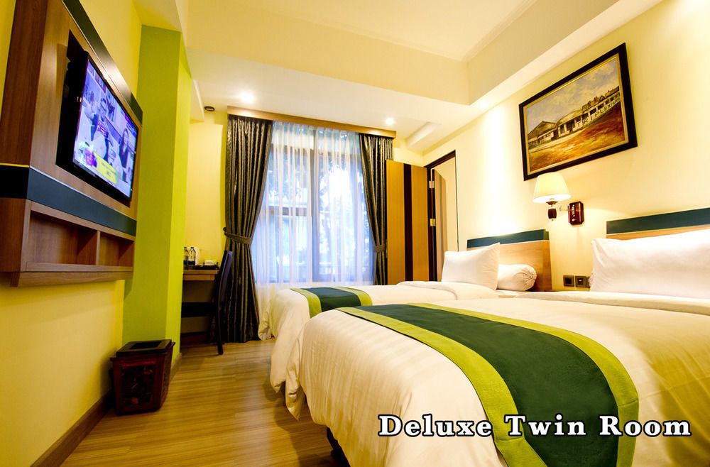 Green Batara Hotel Bandung Esterno foto