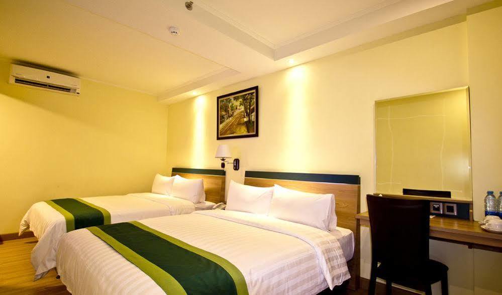 Green Batara Hotel Bandung Esterno foto