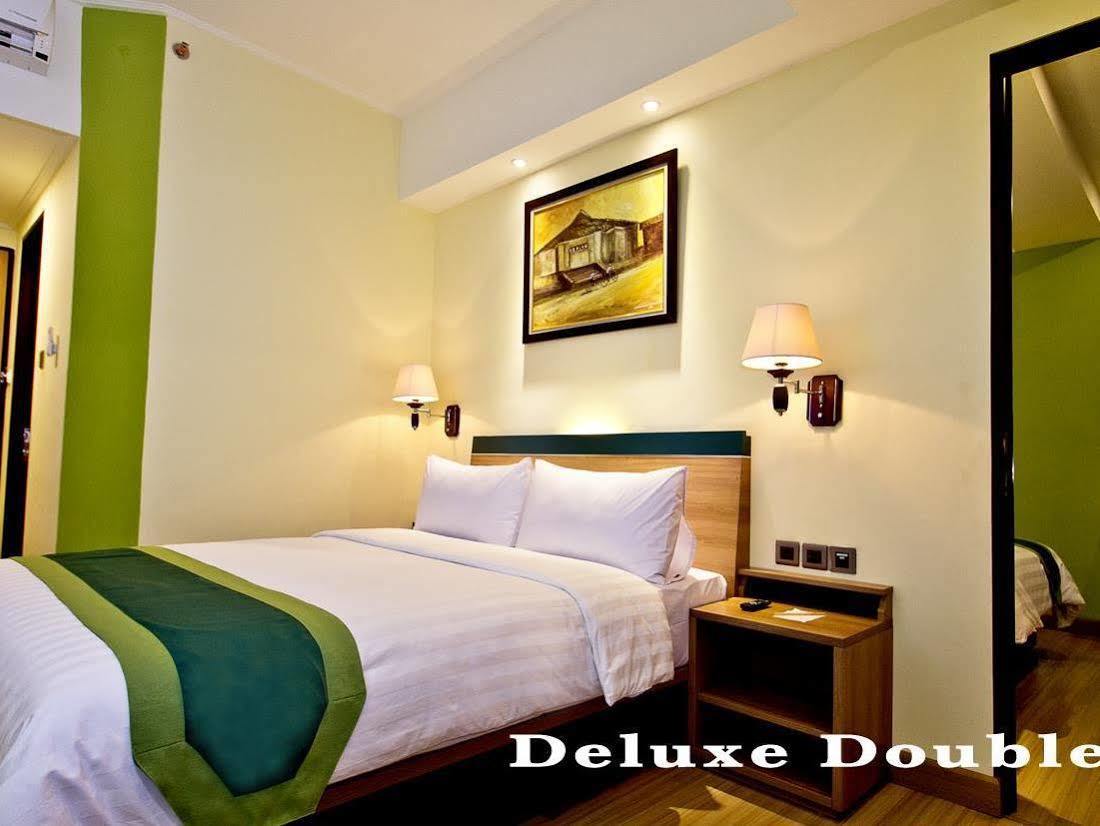 Green Batara Hotel Bandung Esterno foto